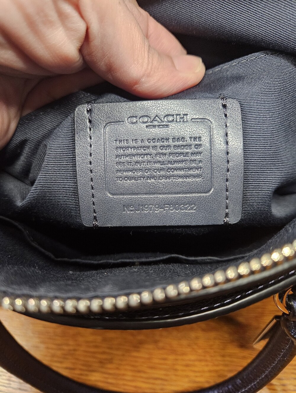 Coach Mia Satchel - Picture 11 of 15